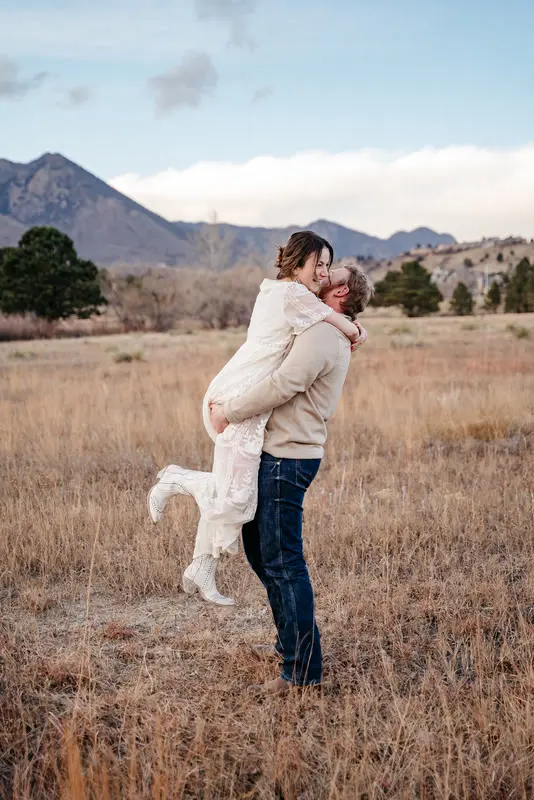 Coastal engagement session, photo 8