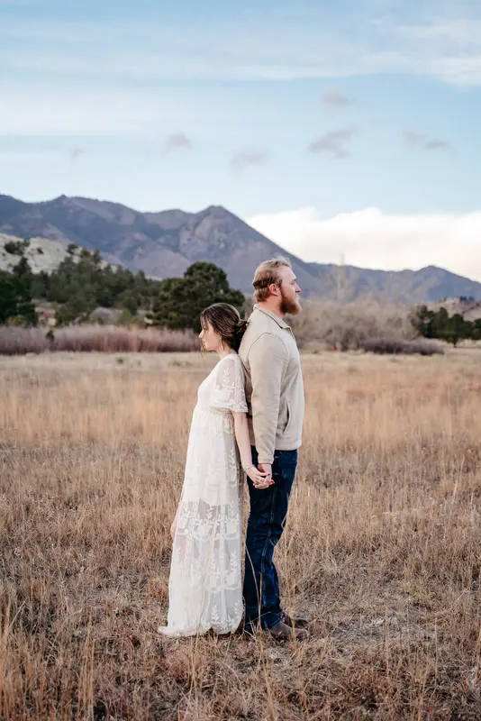 Coastal engagement session, photo 21