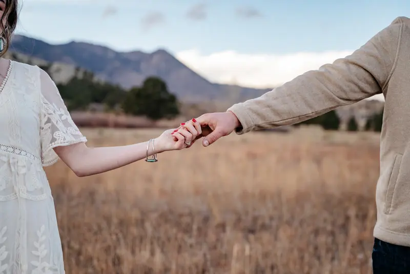 Coastal engagement session, photo 32