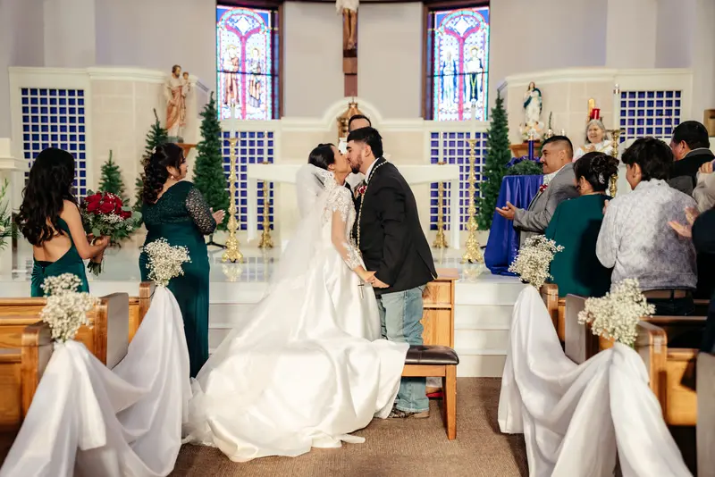 Wedding day selects across ceremonies and receptions, photo 1
