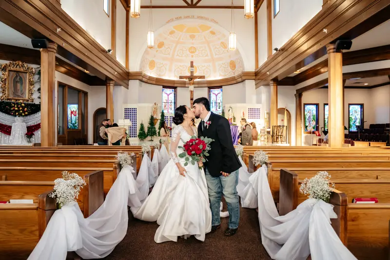 Wedding day selects across ceremonies and receptions, photo 14