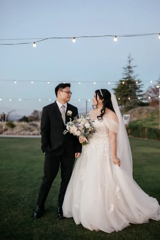 Hilltop terrace wedding, photo 2