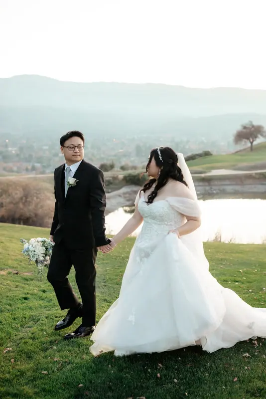 Hilltop terrace wedding, photo 10