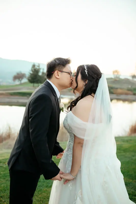 Hilltop terrace wedding, photo 19