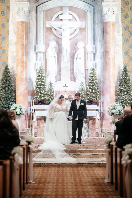 Winter ballroom wedding, photo 13