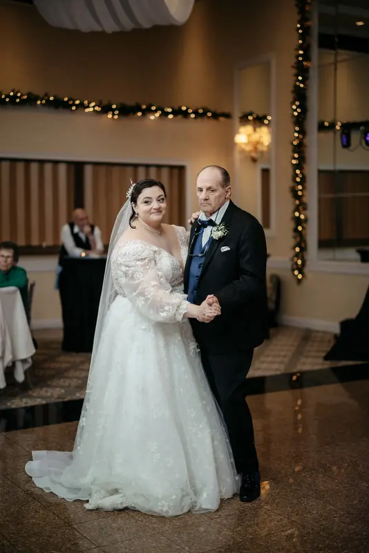 Winter ballroom wedding, photo 16
