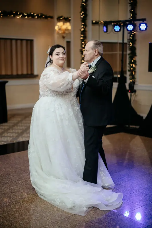 Winter ballroom wedding, photo 29