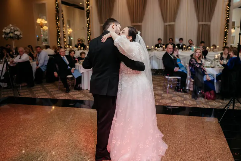 Winter ballroom wedding, photo 39