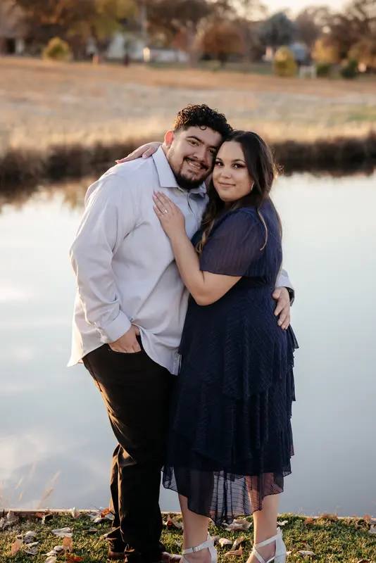 Autumn engagement session at golden hour, photo 13