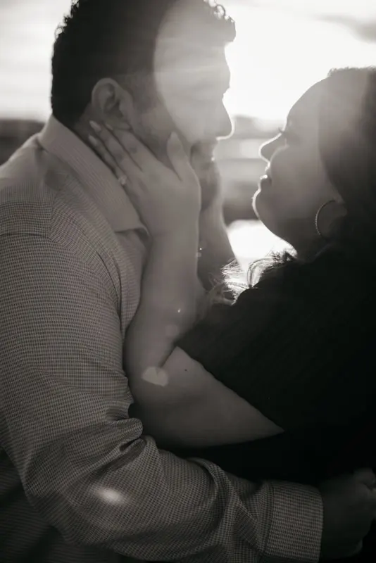 Autumn engagement session at golden hour, photo 19