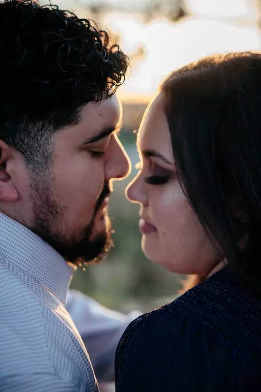 Autumn engagement session at golden hour, photo 27