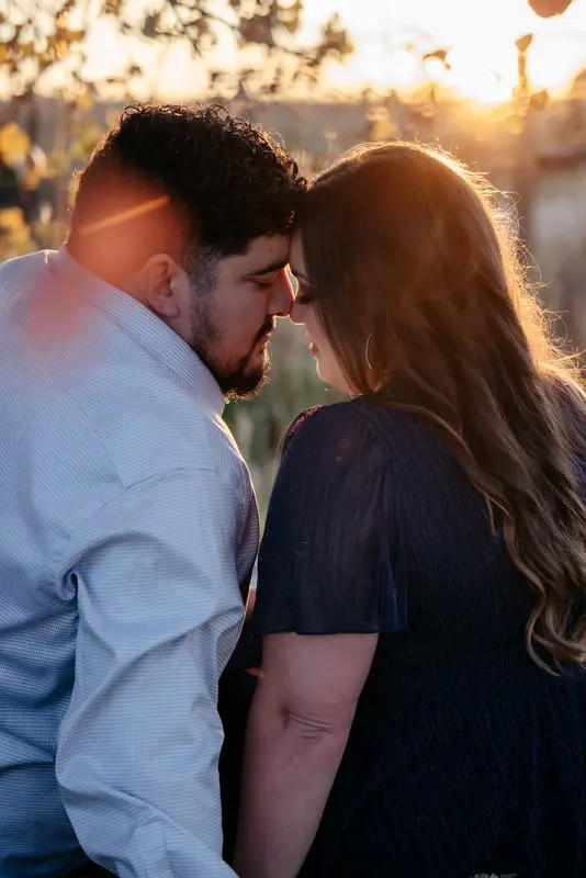Autumn engagement session at golden hour, photo 28