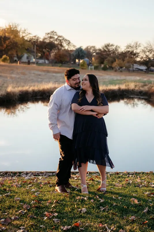 Autumn engagement session at golden hour, photo 29