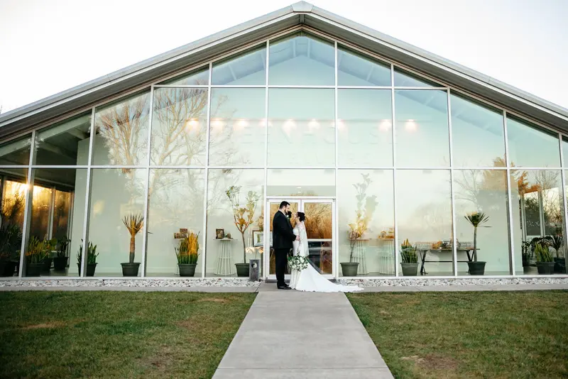 Greenhouse wedding, getting ready to reception, photo 39