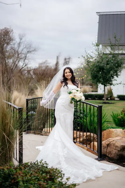 White barn autumn wedding, photo 4