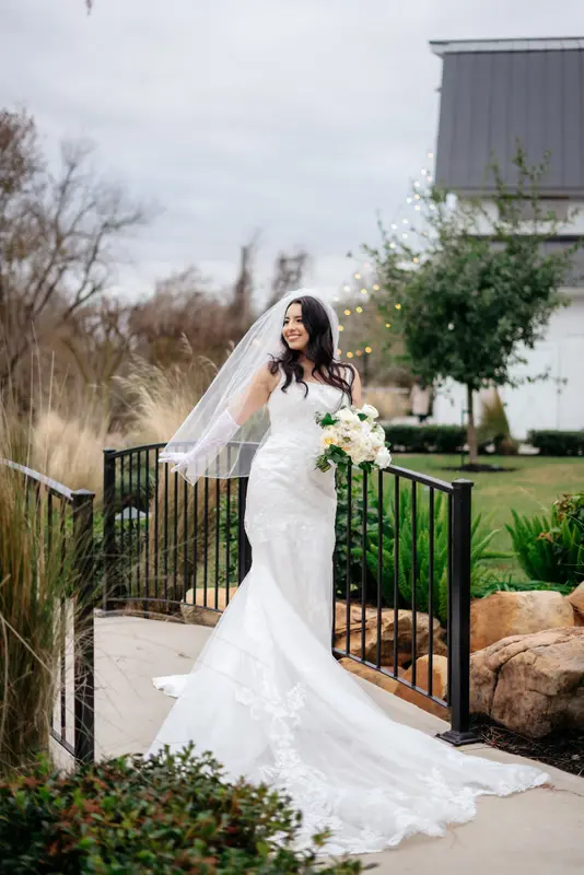 White barn autumn wedding, photo 6