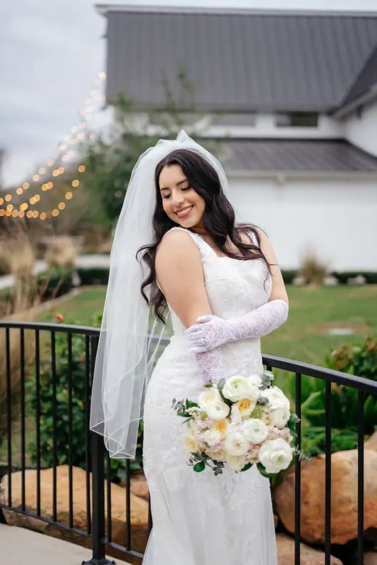 White barn autumn wedding, photo 13