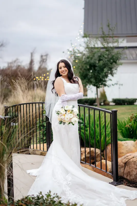 White barn autumn wedding, photo 30