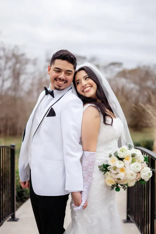 White barn autumn wedding, photo 38